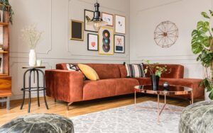 Sala de estar com sofá