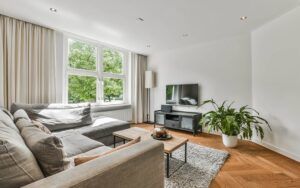 Sala de estar com cortina